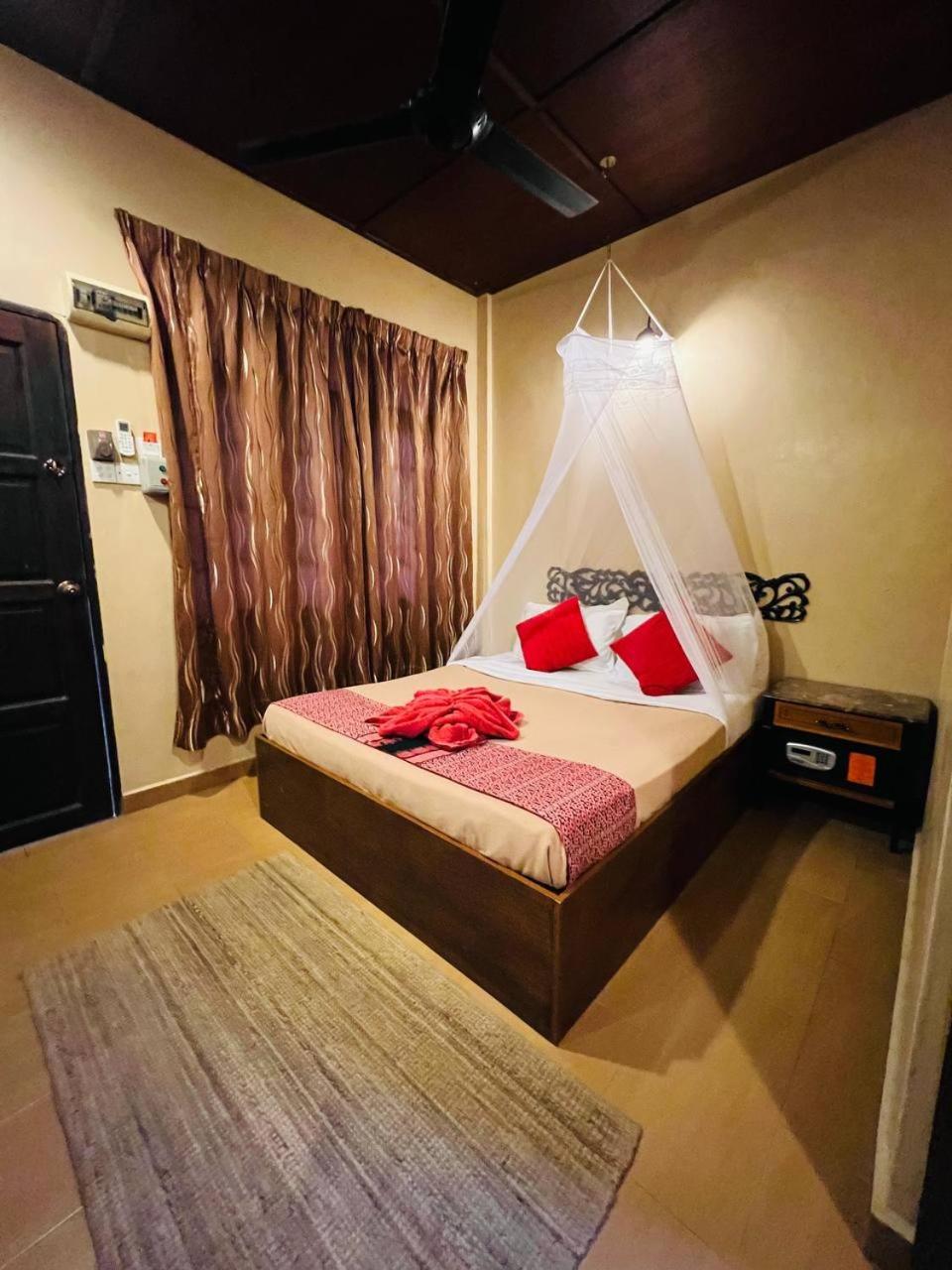 Ombak Dive Resort Perhentian Island Pulau Perhentian Kecil ภายนอก รูปภาพ
